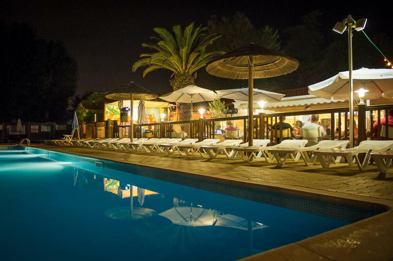Hotel Camping L'Oasis Et California Le Barcarès Exteriér fotografie